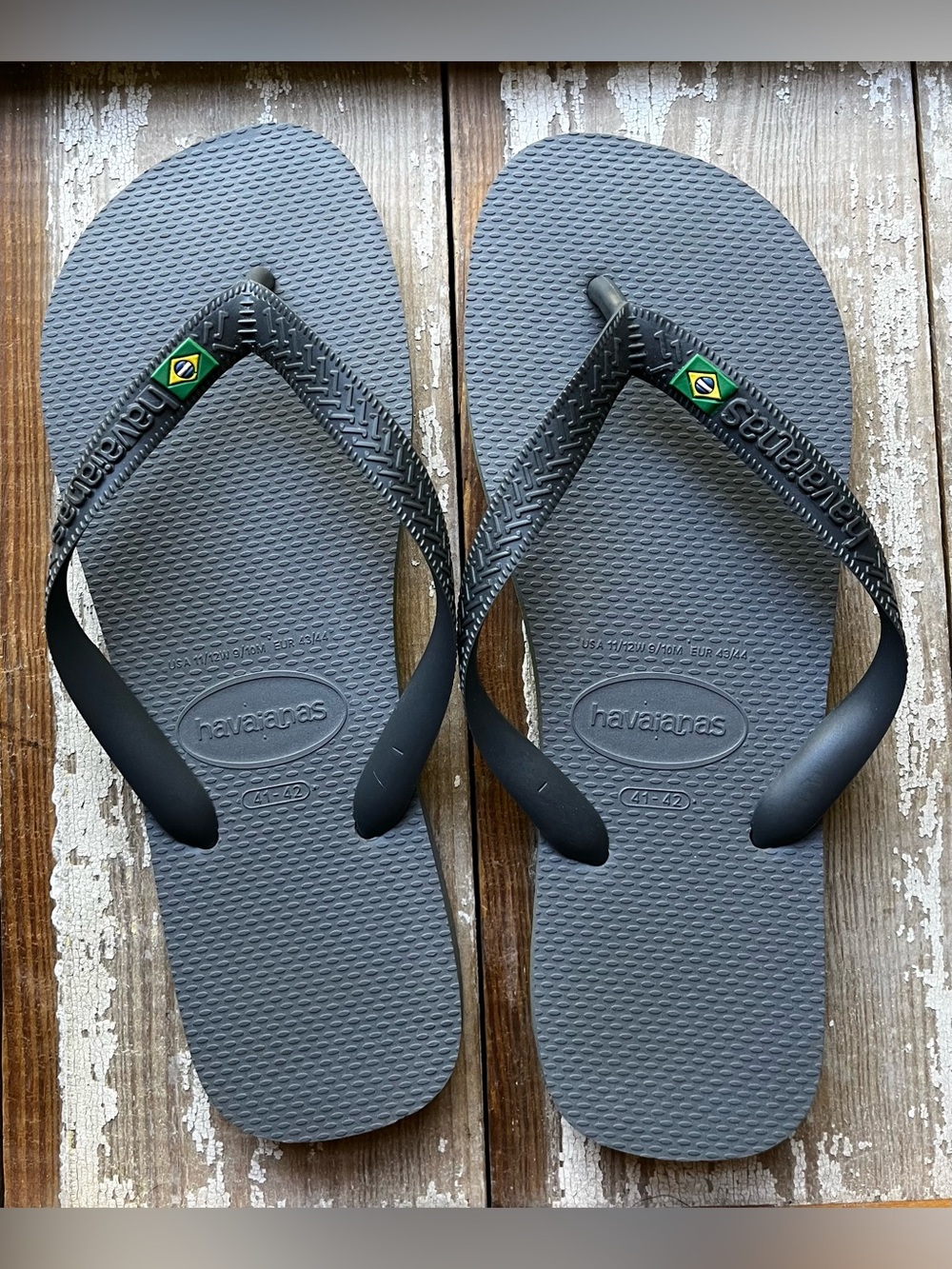 Havaianas Brazil Logo Flip-Flop Sandals Gray Mens Size 8.5 Euro 41/42